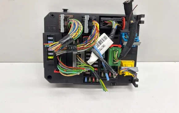 Peugeot 508 Fuse module 9664992380 A2C53383165 A2C32427600
