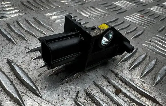 Skoda Superb B6 (3T) Airbag deployment crash/impact sensor 5N0959351B 391229 309160601