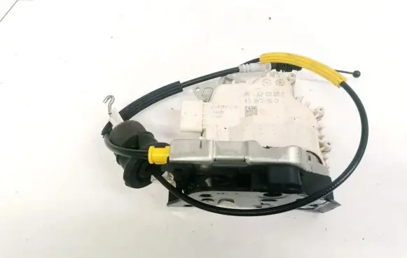 Audi A5 8T 8F Front door lock 8J2837015C 8J2.837.015.C