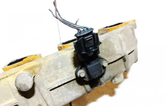 Chrysler Voyager Air pressure sensor 0281002205