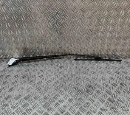 Volkswagen Touran III Windshield/front glass wiper blade 5TB955410C
