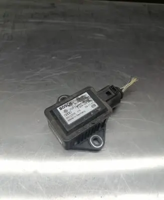 Audi A4 S4 B6 8E 8H ESP acceleration yaw rate sensor 8E0307637A 0265005245