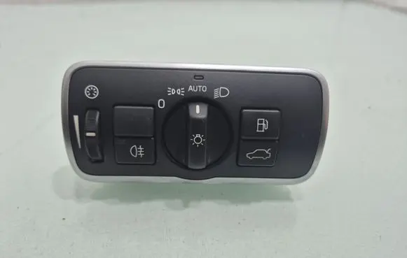 Volvo S60 Light switch 30739448