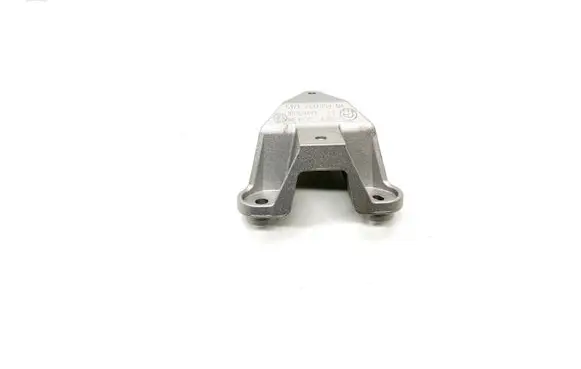 BMW X5 E70 Steering rack mounting bracket 7137353 51717137353