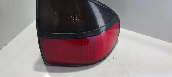 Renault Laguna I Rear/tail lights 7700820051