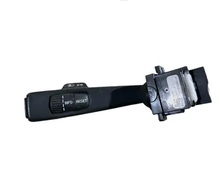 Volvo XC70 Indicator stalk 31334647