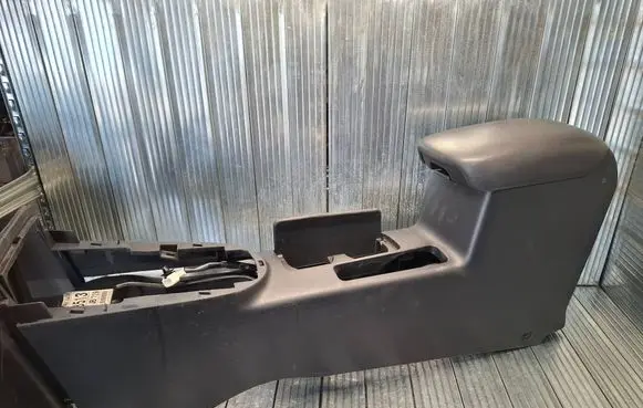 Nissan X-Trail T31 Armrest 96910JG43A 3513 P07Z170208