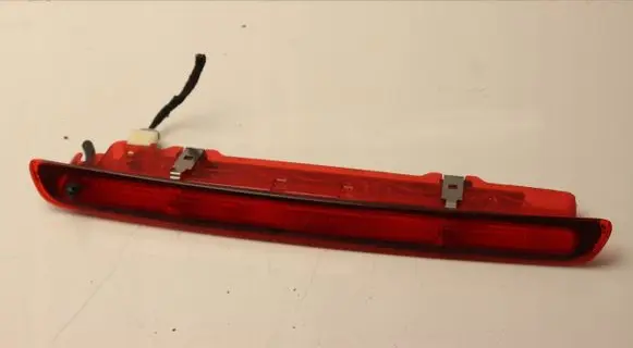Nissan Qashqai Third/center stoplight 26590JD000