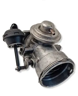 Volkswagen Touareg I EGR valve 070128070C 067509073