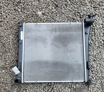 Hyundai i40 Coolant radiator 67551