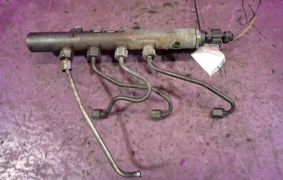 Cadillac BLS Fuel main line pipe 