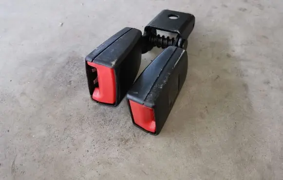 Opel Cascada Rear seatbelt buckle 13354863 13354869