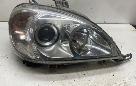 Mercedes-Benz ML W163 Headlight/headlamp 22315600