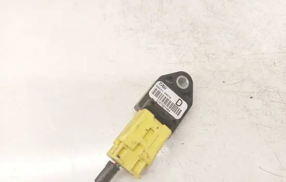 Toyota Corolla Verso AR10 Airbag deployment crash/impact sensor 898310W010