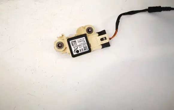 Opel Zafira B Airbag deployment crash/impact sensor 13251078