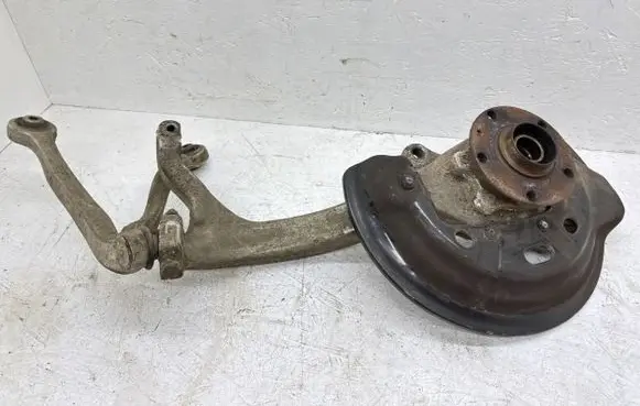 Audi A8 S8 D3 4E Front wheel hub spindle knuckle 4E0257M