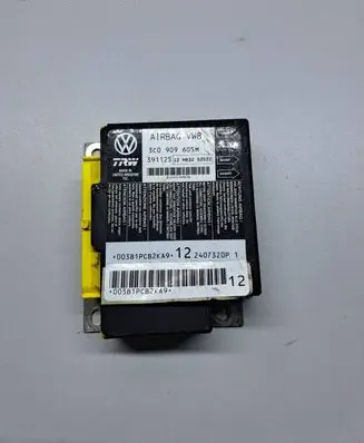 Volkswagen PASSAT B6 Airbag control unit/module 3C0909605M 2407320P 391125