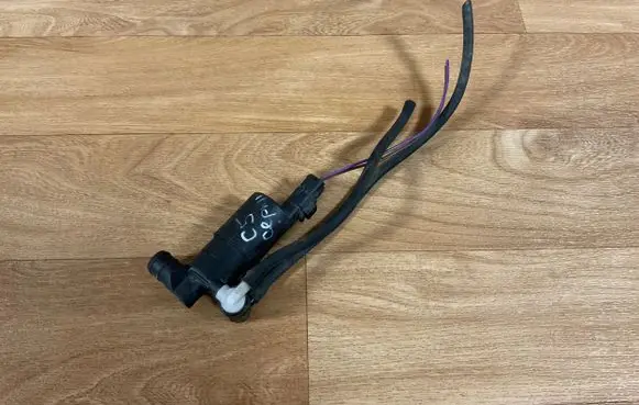 Citroen C5 Windscreen/windshield washer pump 