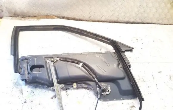 Audi 80 90 S2 B4 Front door window/glass frame 