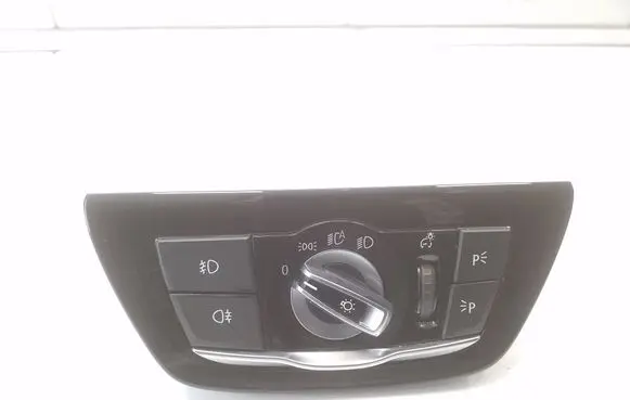 BMW 5 G30 G31 G38 Light switch 6841883