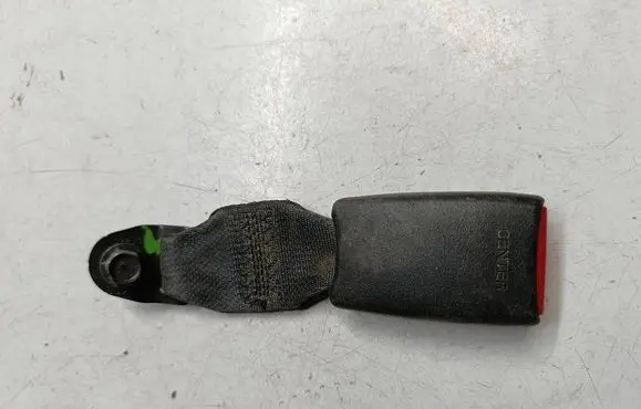 Nissan Micra Rear seatbelt buckle f165aw87