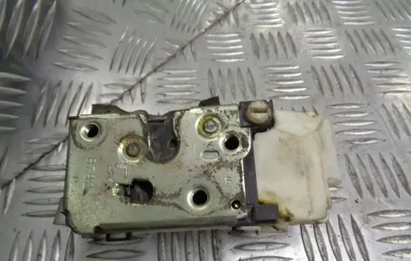 Fiat Punto (188) Rear door lock