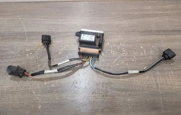 Audi A4 S4 B8 8K Coolant fan relay 8K0959501G