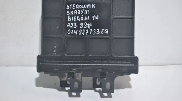 Volkswagen Golf IV Gearbox control unit/module 01M927733EQ