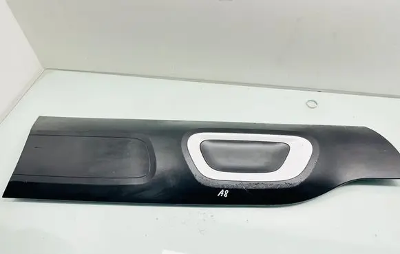 Citroen C5 Aircross Front door trim (molding) 9820082077