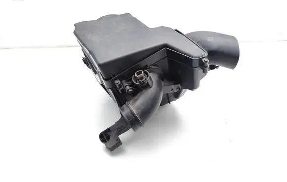 Ford Focus Air filter box AV619600BG 72344994
