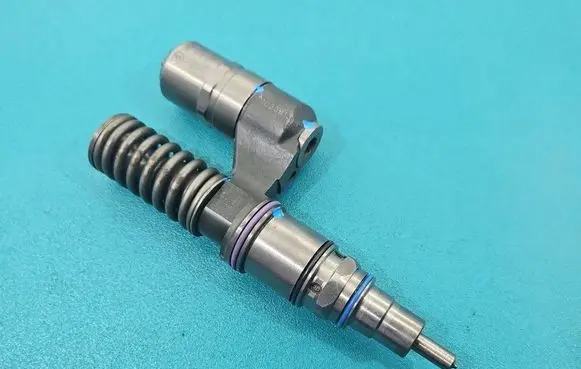 Iveco Daily 3rd gen Fuel injector 0414701008 IMPRK1035813