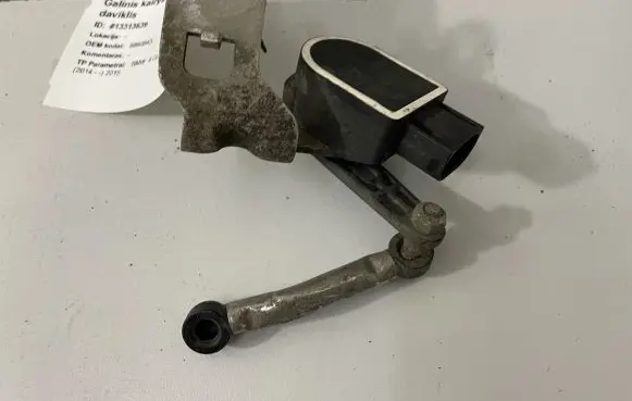BMW 4 F36 Gran coupe Rear air suspension level height sensor 6860843