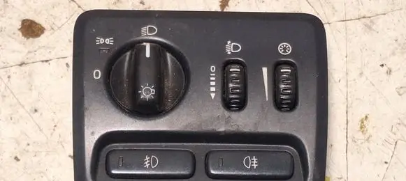 Volvo S60 Light switch 8691751 04W51E04 ML515100032