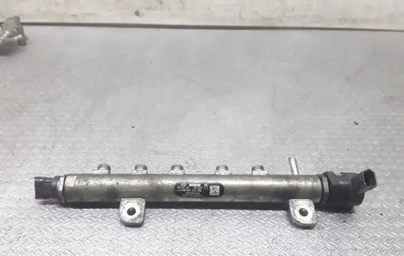 Opel Astra H Fuel main line pipe 0445214056