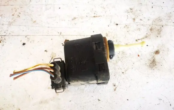Audi A4 S4 B5 8D Headlight level adjustment motor 6k5941295