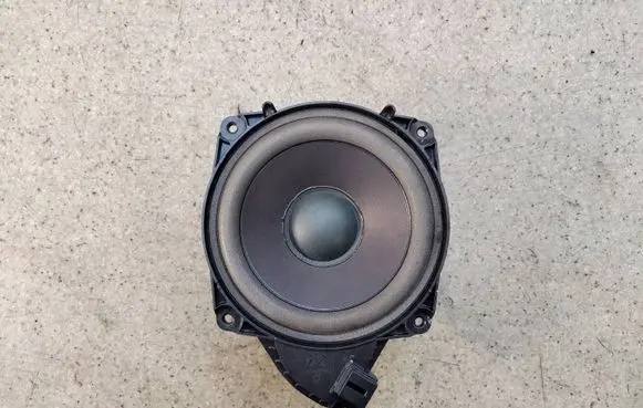 Audi A6 S6 C8 4K Front door speaker