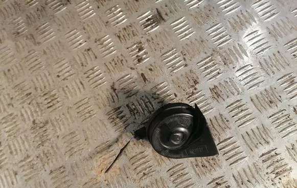 BMW 3 E90 E91 Horn signal 7159420