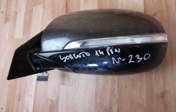 KIA Sorento Front door electric wing mirror 037598 037599