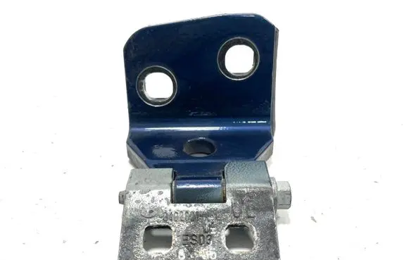 BMW X3 E83 Rear door lower hinge 3402821