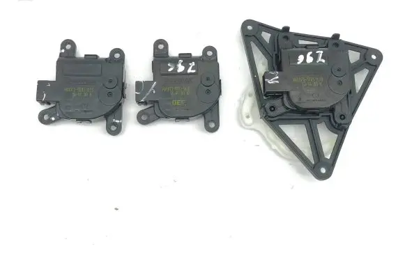 KIA Stonic Air flap motor/actuator H400730881 140580KE