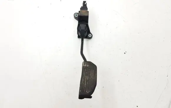 Toyota Avensis T270 Accelerator throttle pedal 7811005021