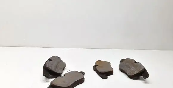 Volvo V60 Brake pads (front) 