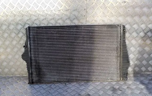 Volvo XC90 Intercooler radiator 31274553 989581K 0261230106