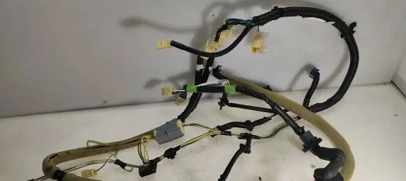 Toyota Avensis T250 Tailgate/trunk wiring harness 8218405100 8218505081