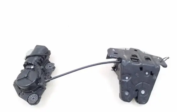 Volvo S90, V90 Loading door lock 32149887