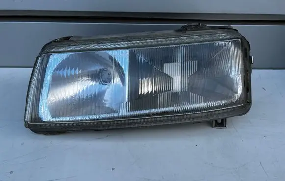 Volkswagen PASSAT B4 Headlights/headlamps set 