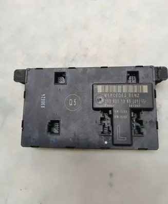 Mercedes-Benz C W203 Door control unit/module 2038201385 351307