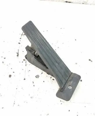 BMW 1 F20 F21 Accelerator throttle pedal 6853176 6PV01043530 12037313DE