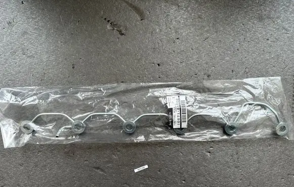 Nissan Patrol Y60 Fuel line pipe 1667181T00 16671V7211