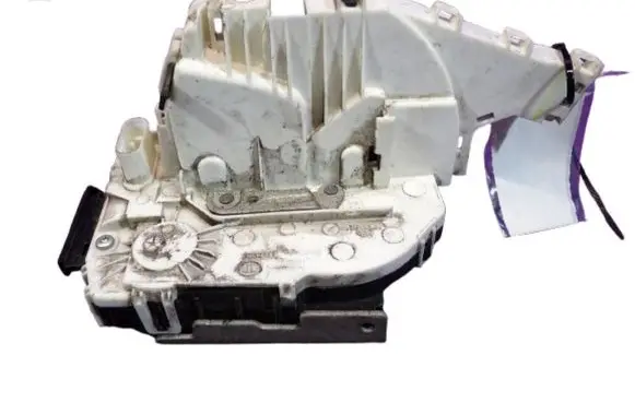 Fiat Freemont Front door lock